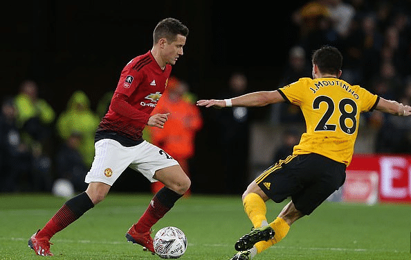 显了球队在 显了球队在