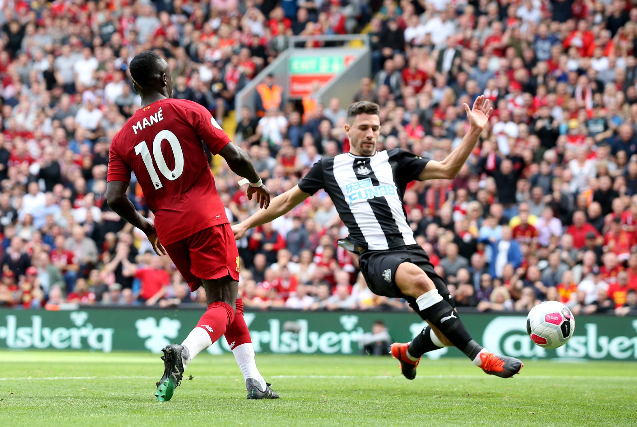 后卫有着出 后卫有着出